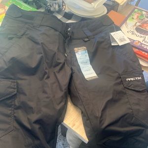 Women’s Ski/Snow Cargo Pants - New with Tags